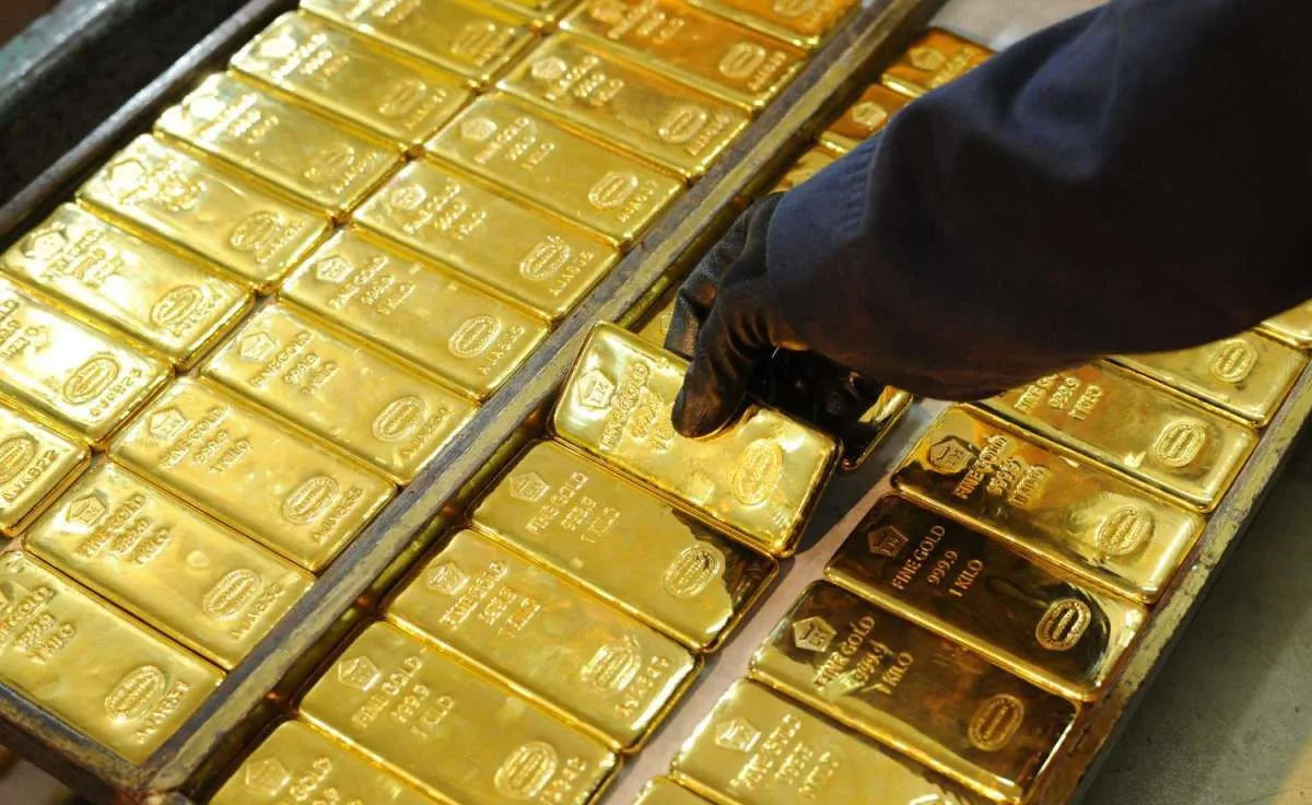 BANK SENTRAL DUNIA BORONG EMAS DI TENGAH PANASNYA GEOPOLITIK GLOBAL